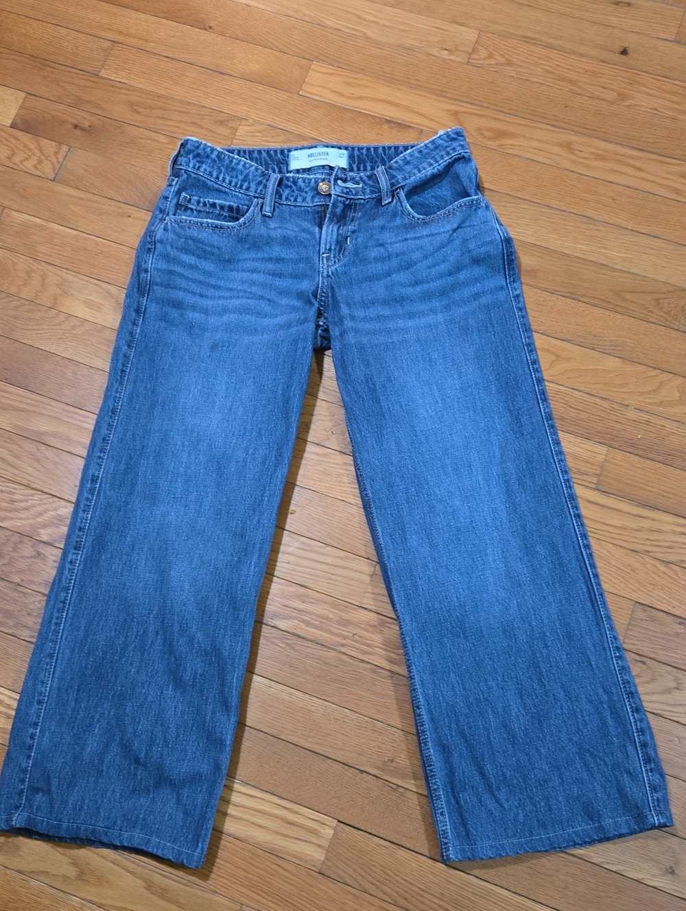 Hollister Lowrise Baggy Jeans 26 Short